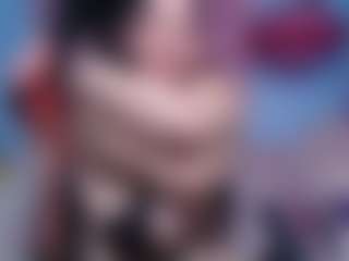 Live-Cam-Show mit MeganSlut - Slave auf Camsoda