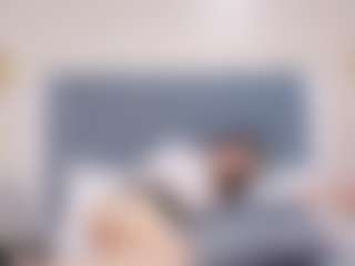 Live cam show with ZoeWillis - Anal on Dolls Live