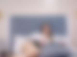 ZoeWillis's Live Sex Cam Show
