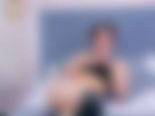 Live cam show with ZoeWillis - Flashing on Uber Horny