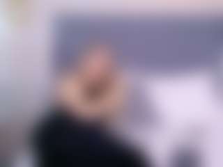 ZoeWillis's Live Sex Cam Show