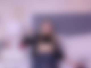 Live cam show with ZoeWillis - Smoking on madthumbs