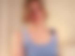 Live cam show with Melody - Green Eyes on livesuperchat.net
