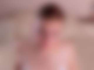 Live cam show with Melody - Camel Toe on Dolls Live