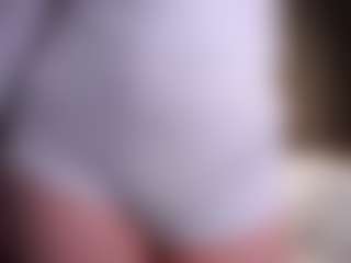 Live cam show with Melody - Normal on mypornchat.com