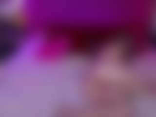 Live cam show with DanielaReign - Body Massage on liverealitysex.com