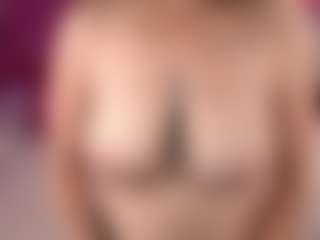 Live cam show with DanielaReign - Body Massage on hotwifechat.live