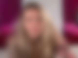 Live cam show with DanielaReign - Vr on Camming Site