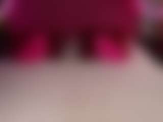 Live cam show with DanielaReign - Athletic on LiveSexCams6