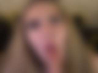 Live cam show with DanielaReign - Thin on CamwithHer