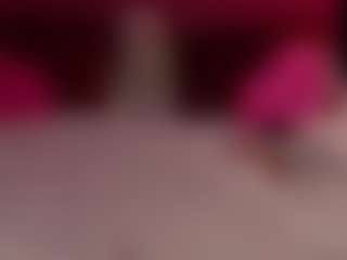 Live-camshow met DanielaReign - Nipple Piercings op Camsoda