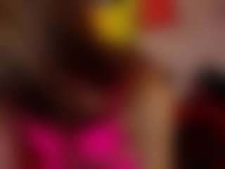 MaleficentCrown MILF webcam performer live streaming