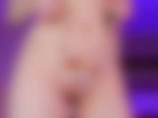 Live cam show with AlyshaHermenau - Tights on livesexfox.com