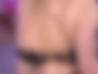 AlyshaHermenau's Live Sex Cam Show