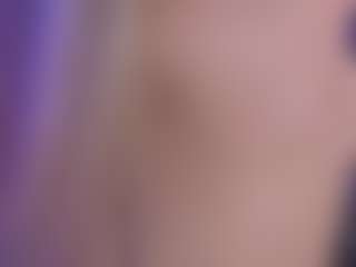 Live cam show with AlyshaHermenau - Smart on TeamSkeetLive