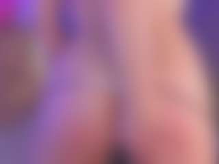 Live cam show with AlyshaHermenau - Flirt on Camiplay Live