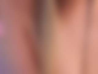 Live cam show with AlyshaHermenau - Gray Eyes on SquirtSoMuch