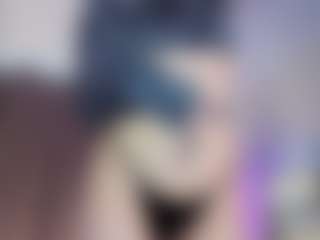 Live cam show with AlyshaHermenau - Oil on eurowanks.com
