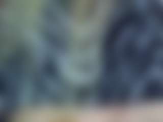 Live cam show with AlyshaHermenau - Tight on milfzrlive.com