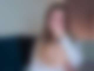 Live cam show with AlyshaHermenau - Slap on Camsoda