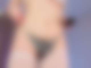Live cam show with AlyshaHermenau - Upskirt on milfzrlive.com