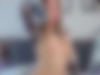 Live cam show with AlyshaHermenau - Blonde Hair Curvy on Mixed Magazine Live
