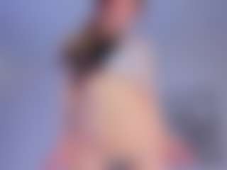 Live cam show with AlyshaHermenau - Game on Big Tits