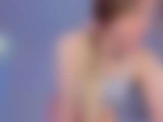 Live cam show with AlyshaHermenau - Gray Eyes on Camsoda