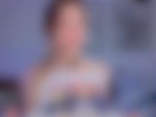Live cam show with AlyshaHermenau - Slap on xDating