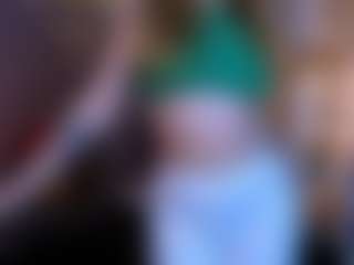 Live cam show with baby-hotte - Granny Petite on xfollow cams