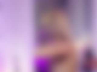 Live cam show with Kiara - Cute on iamadamtest123.com