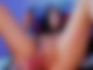 Live cam show with Kiara - Drinking on Camsoda