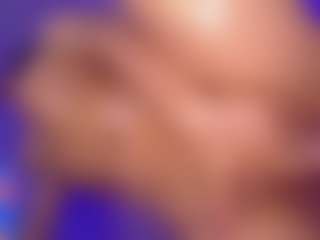 Kiara's Live Sex Cam Show