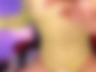Kiara's Live Sex Cam Show