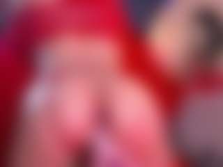 Live cam show with Kiara - Gamer on Camsoda