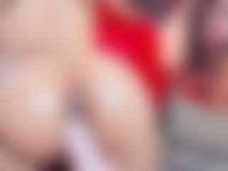 Kiara's Live Sex Cam Show