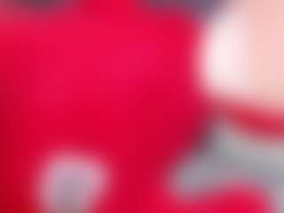 Live cam show with Kiara - Public on Gym Cam Girls