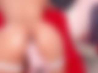 Live cam show with Kiara - Flashing on SinfulBabes