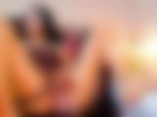 Live cam show with KiaraApolo - Gamer on live18s.com