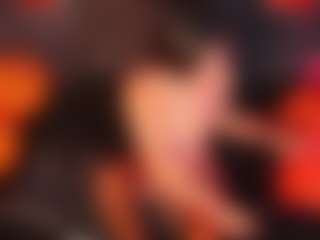 Live cam show with KiaraApolo - Twerk on Camsoda