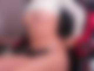 Live-camshow met KiaraApolo - Dominate Teen (18+) op Camsoda