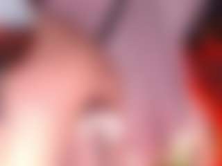 Live cam show with KiaraApolo - Flashing on Milfs Live