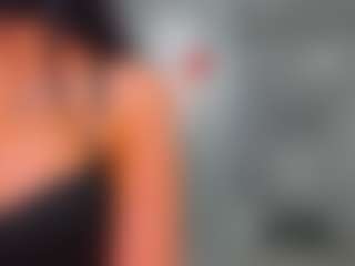 Live cam show with Rafaelle - Petite on mypornchat.com