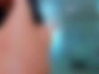 Live cam show with Rafaelle - Brown Hair on Milfs Live