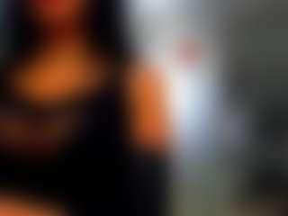 Live cam show with Rafaelle - Latina on liverealitysex.com