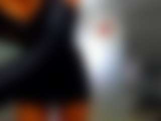 Live cam show with Rafaelle - Latina on Dare Cams