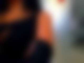Live cam show with Rafaelle - Ebony Petite on Mixed Magazine Live