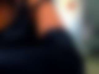 Live cam show with Rafaelle - Average on Mixed Magazine Live