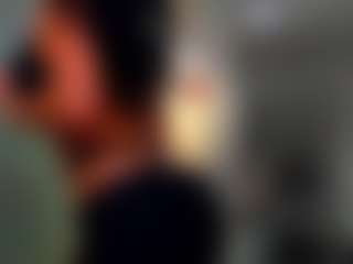 Live cam show with Rafaelle - Latina on Mixed Magazine Live