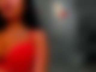 Live cam show with Rafaelle - Brown Hair on Milfs Live